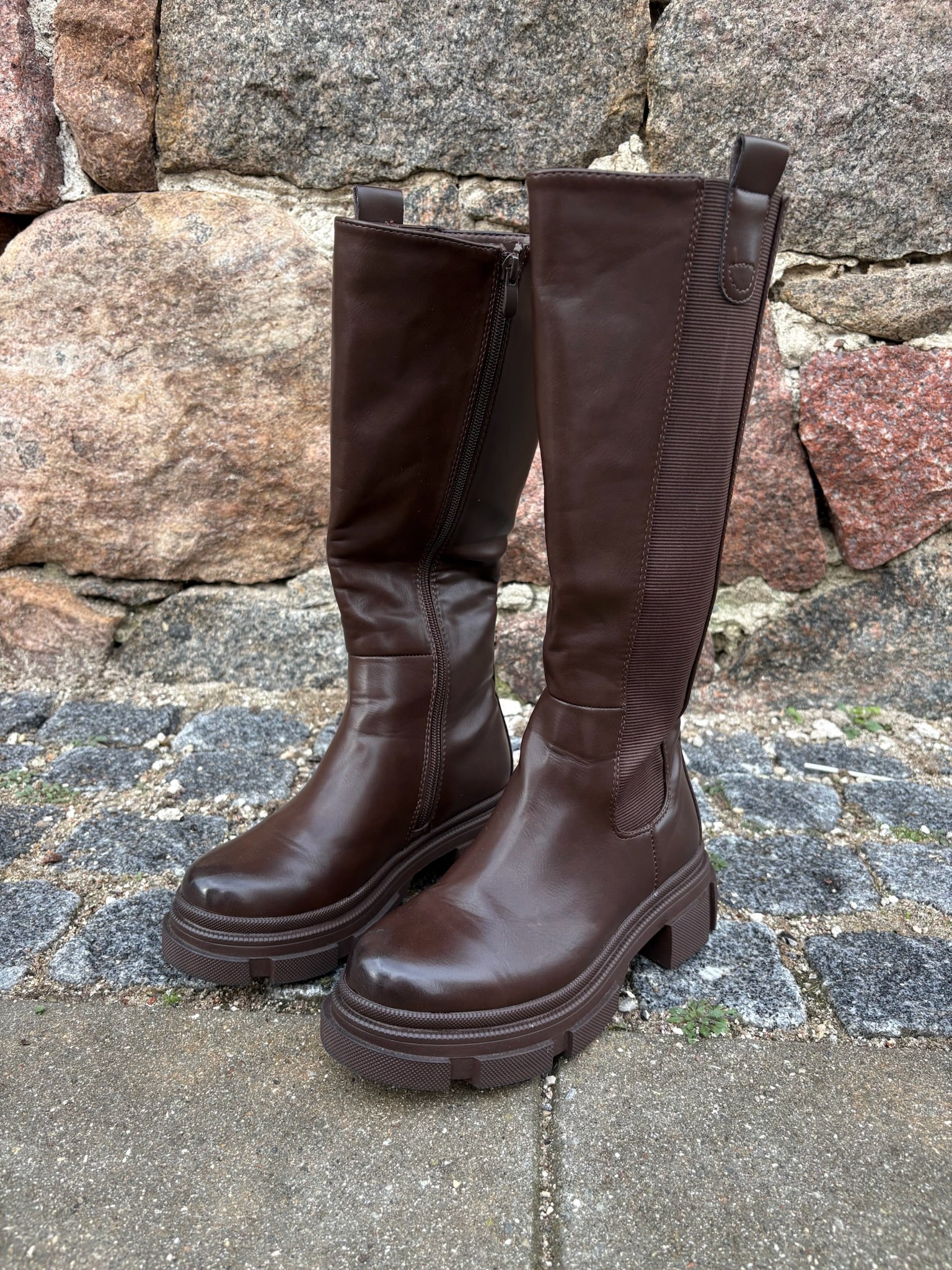 Chunky støvle i mørke brun