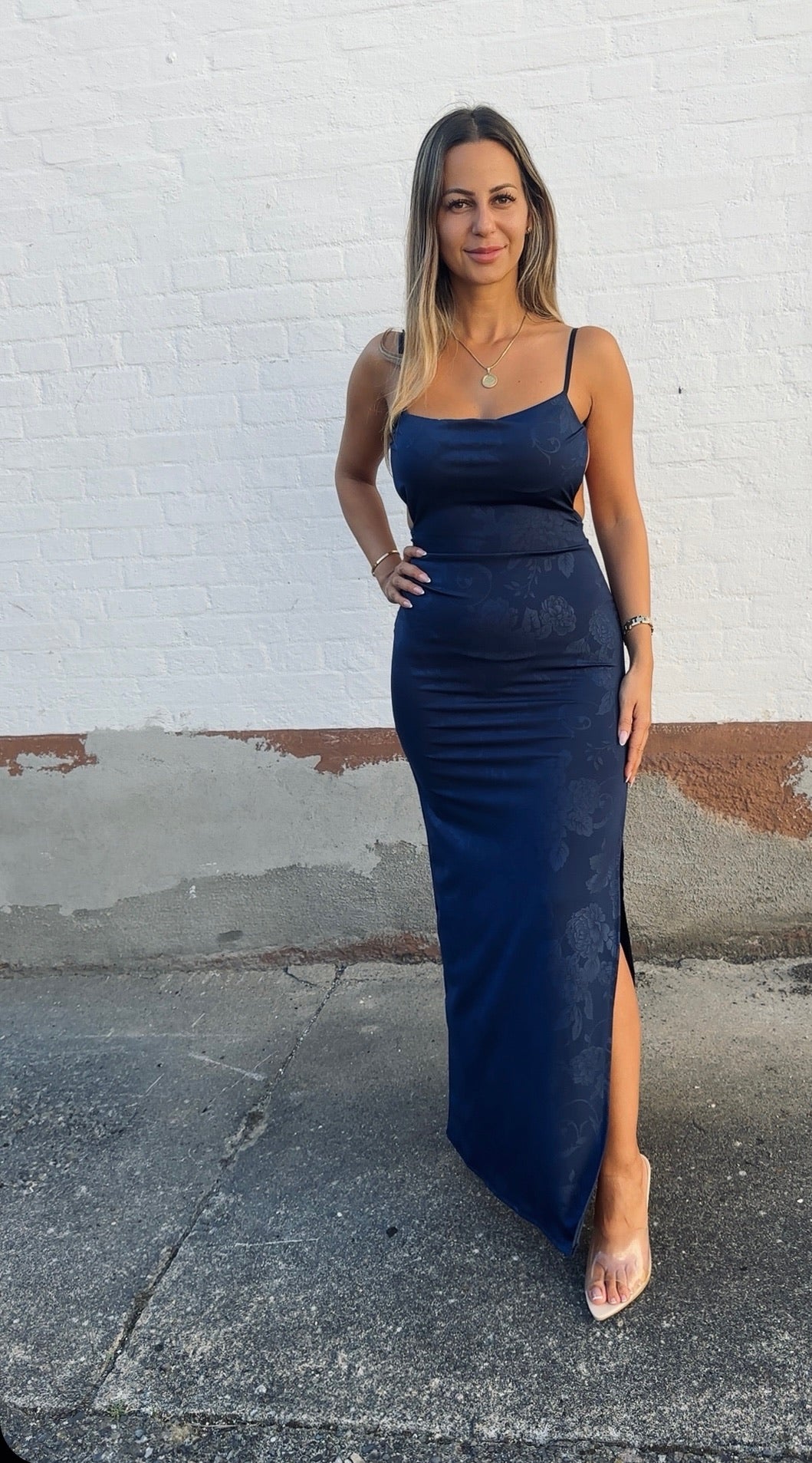 Amira blomster kjole - mørkeblå