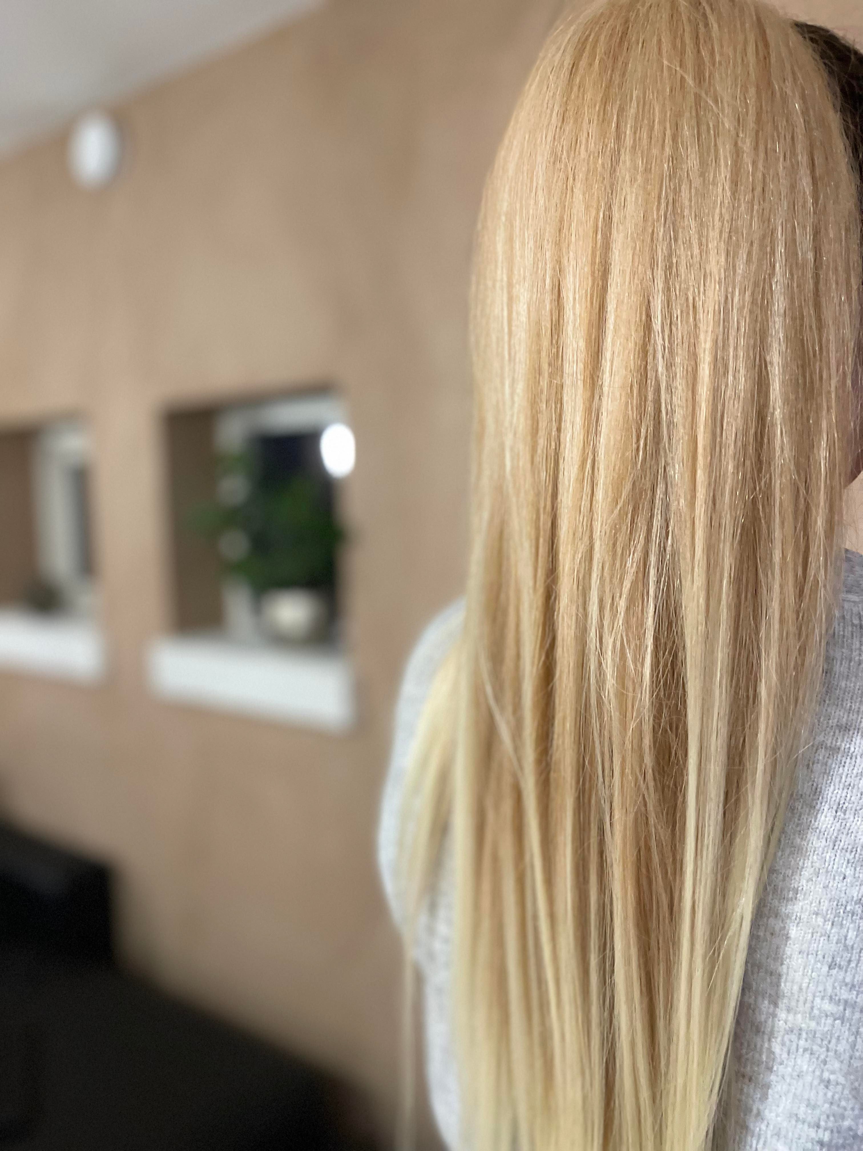Rapunzel ponytail - blonde / light blonde