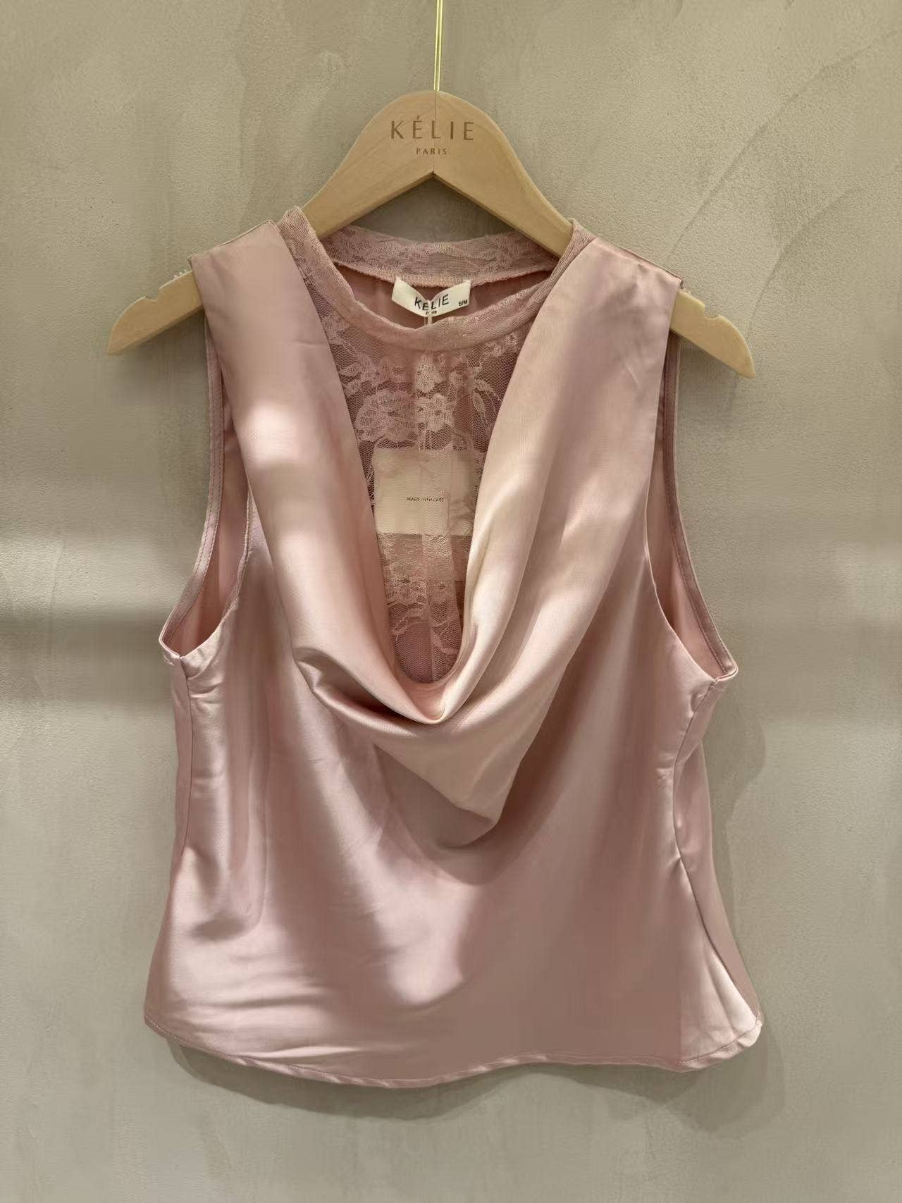 Satin top med blonder - Rose