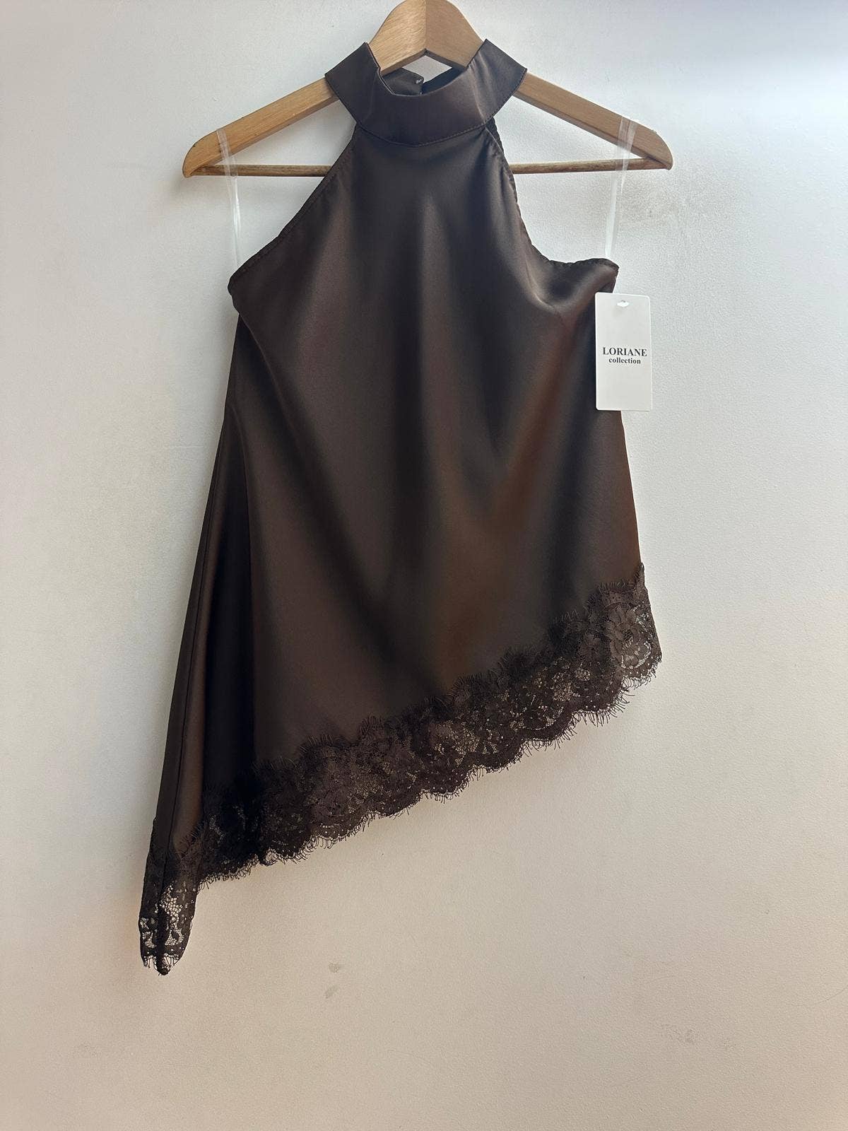 Satin top med blonder - Brun