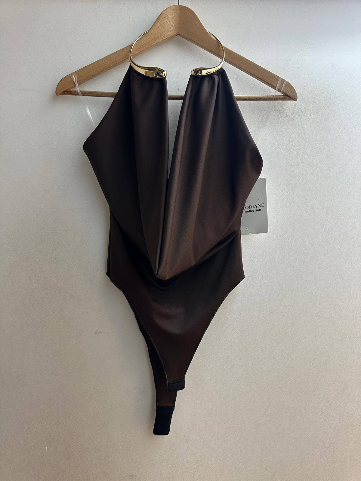 Body top med detalje - Brun