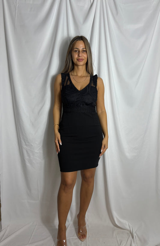 Lina broderet kjole