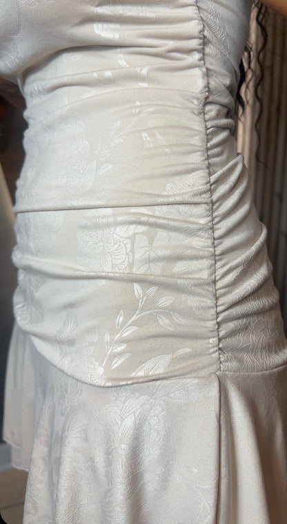 Stropløs blomster kjole - beige