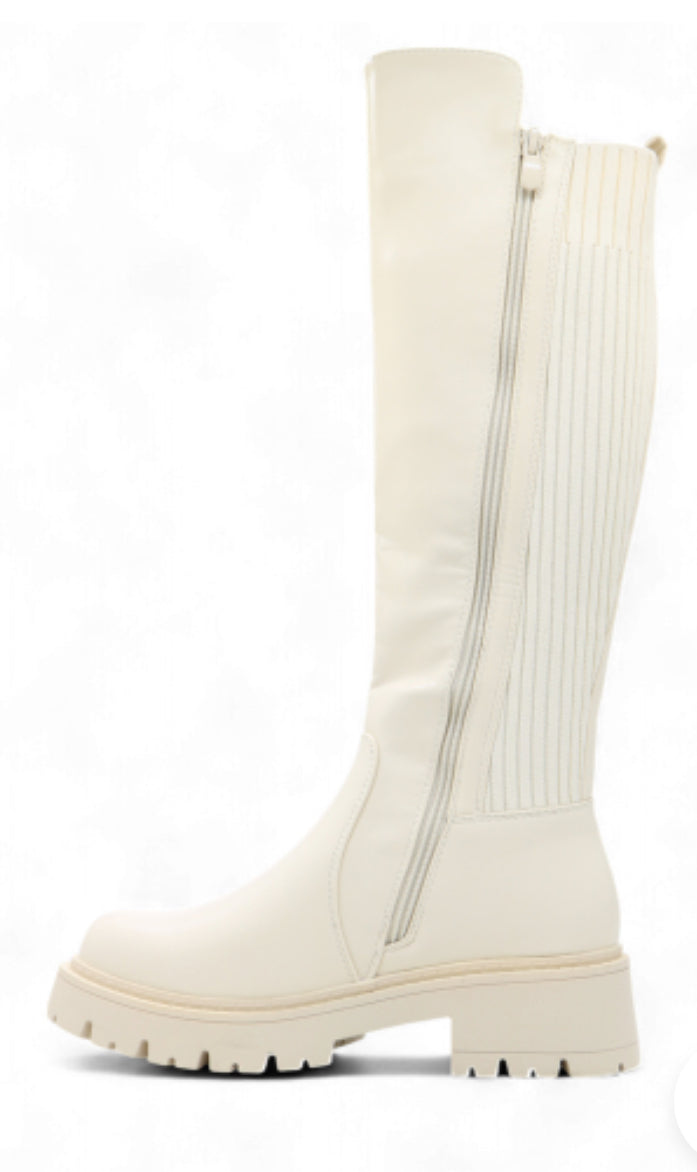 Beige elastisk støvle med let for