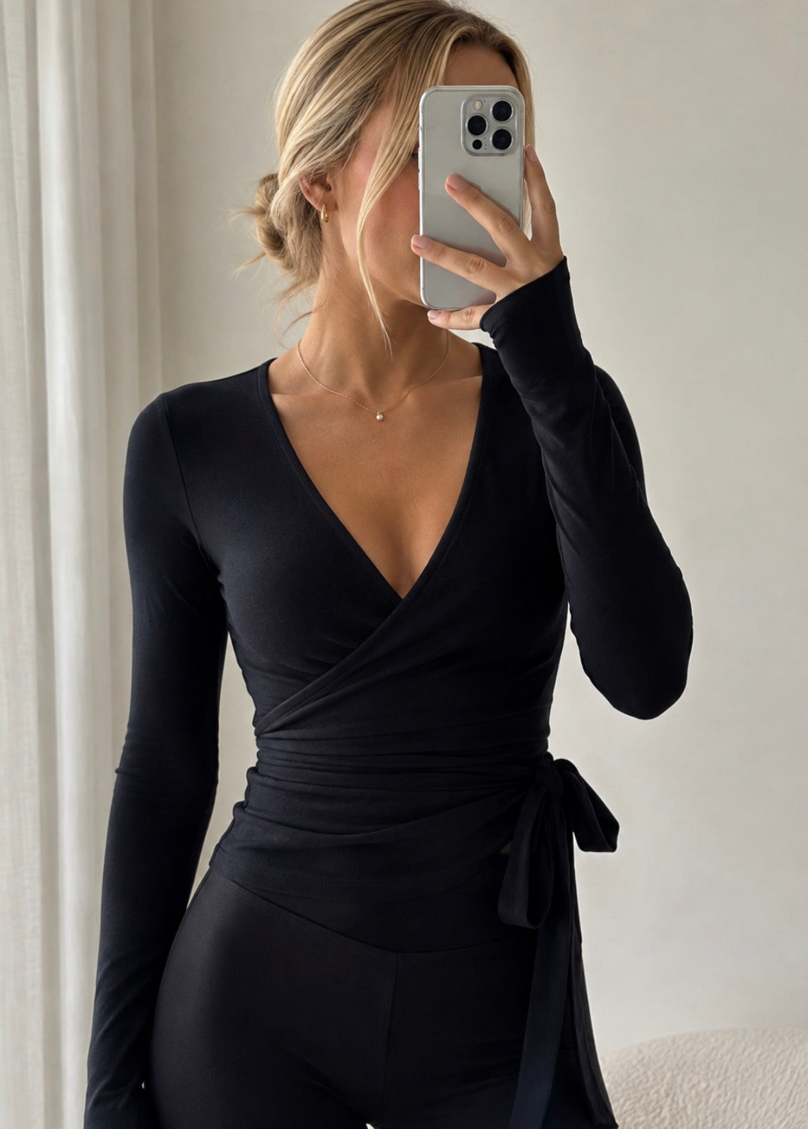 Olivia cardigan med bindebånd - sort