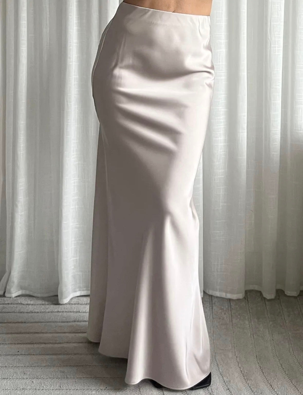 Elira satin nederdel - beige