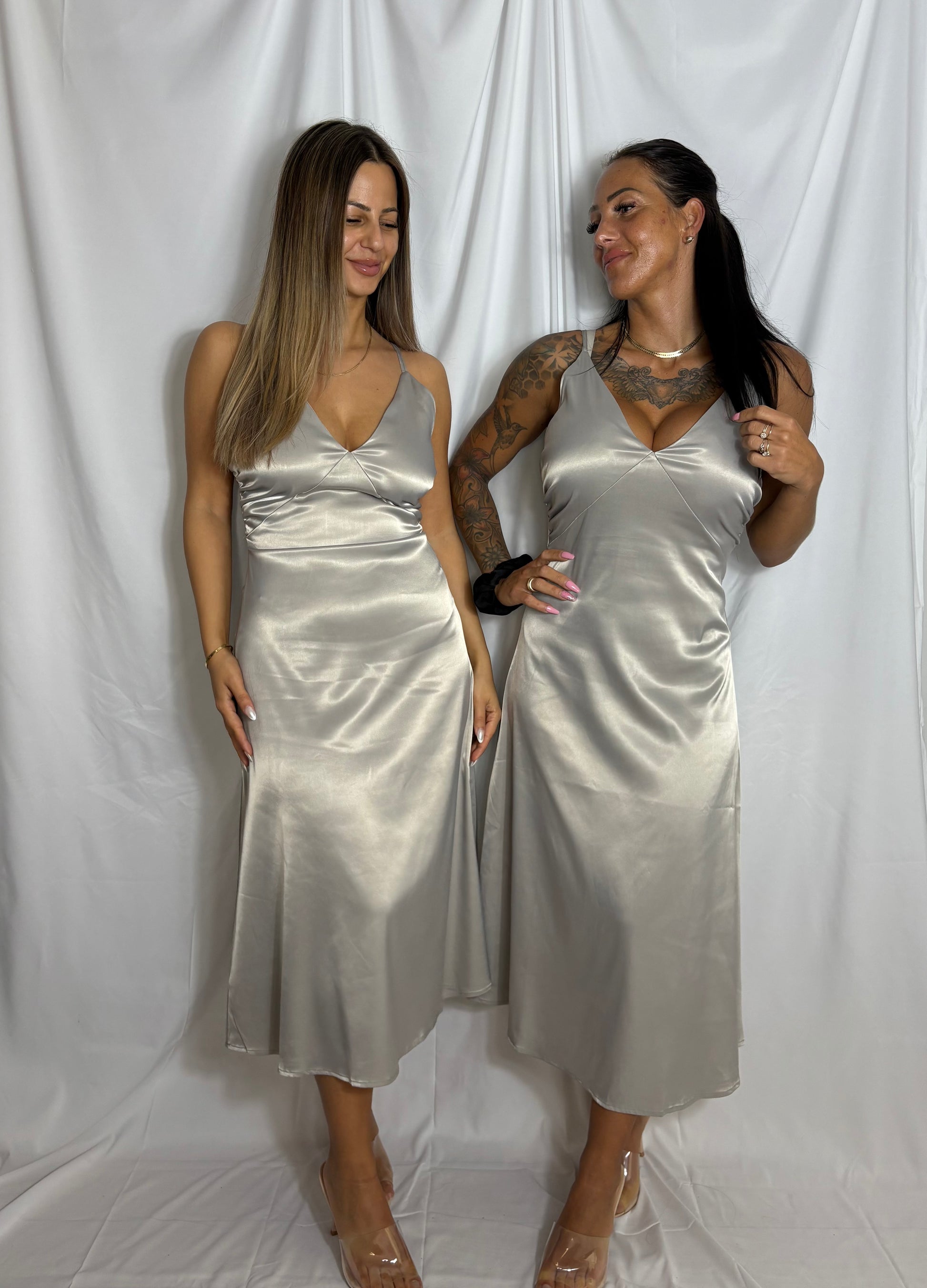 Satin kjole midi 