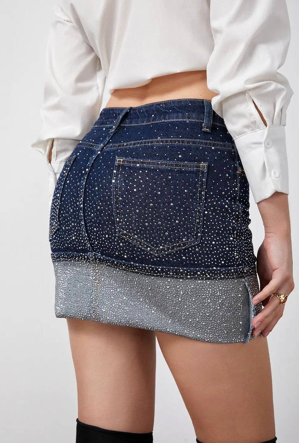 Stretch denim nederdel med rhinsten