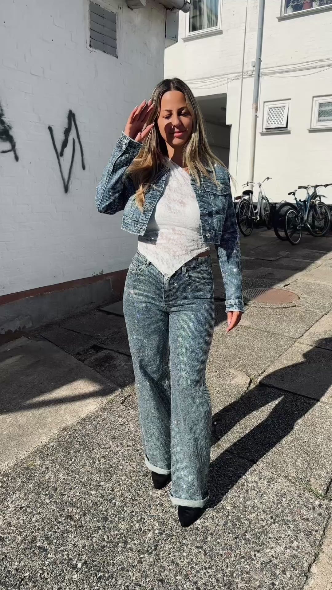 Indlæs video: Mørk Denim bukser med glitter